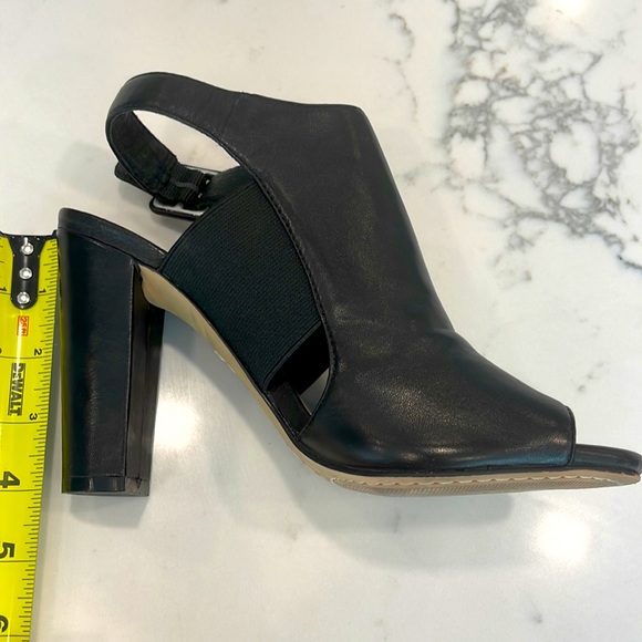 Vince Camuto size 6 open toe and heel sandals - Picture 3 of 5